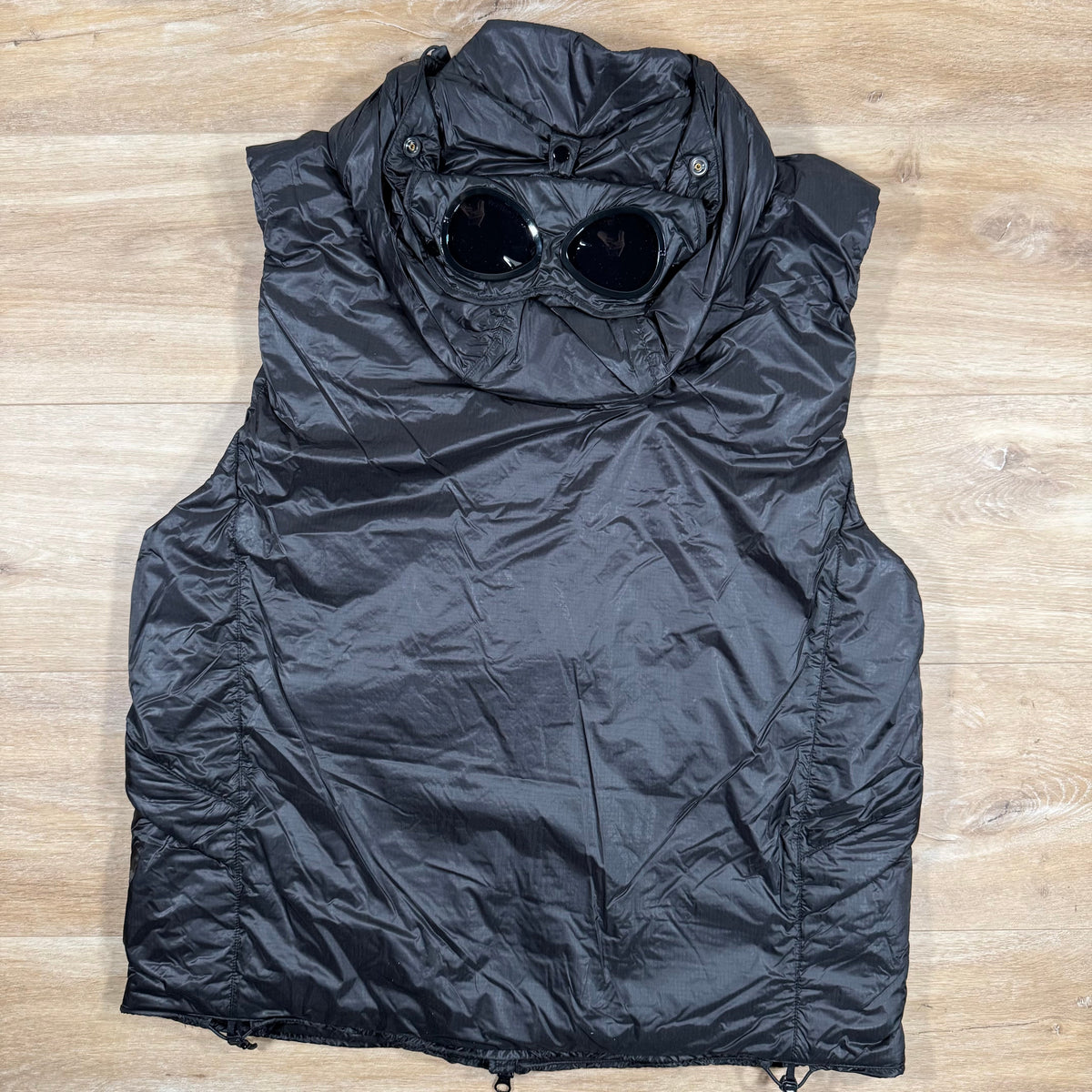 CP Company Nada Shell Goggle Vest in Black Castmark