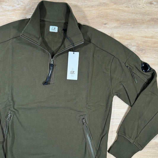 CP Company Diagonal Raised Half-Zipped Lens Sweatshirt in Ivy Green Castmark
