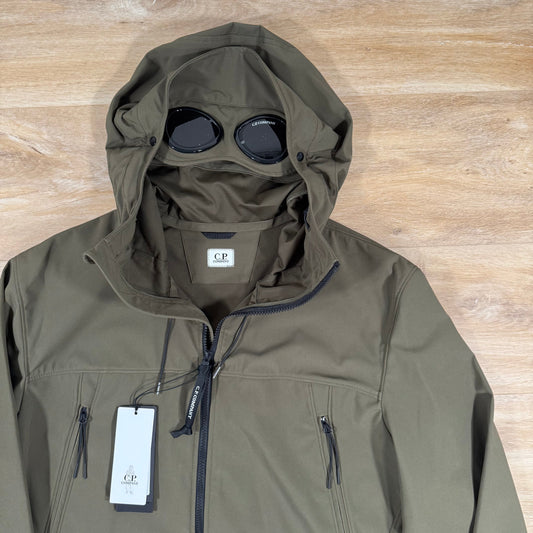 CP Company Shell-R Goggle Jacket in Ivy Green Castmark