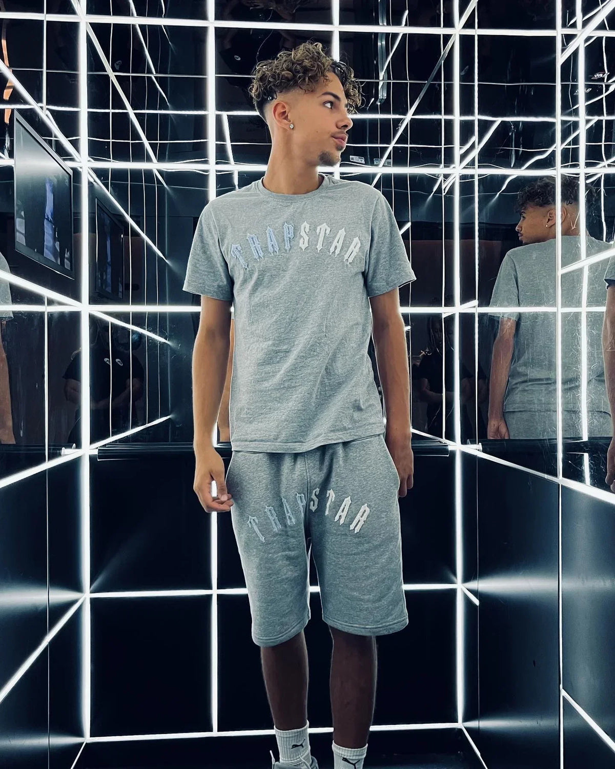 Trapstar Arch Chenille Short Set - Grey/Black
