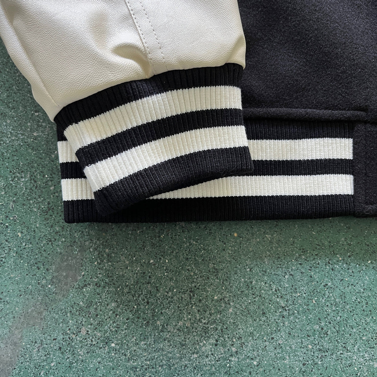 Trapstar Hyperdrive Chenille Varsity Jacket - Black/White