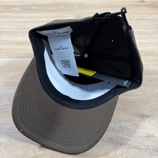 Stone Island Compass Logo Cap in Military Green Castmark