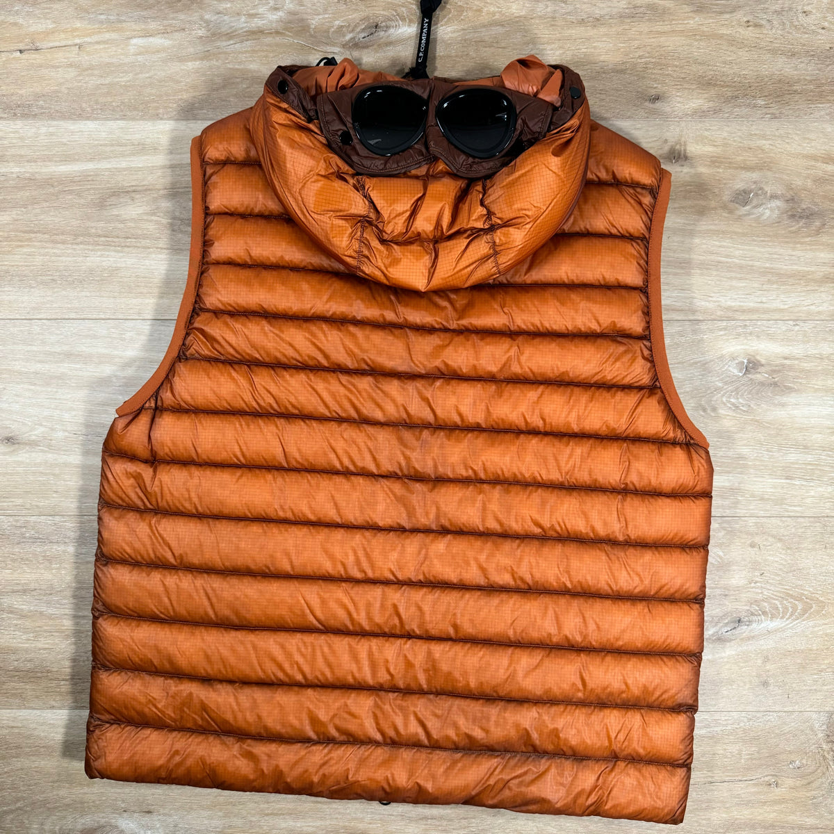 CP Company DD Shell Goggle Down Vest in Bombay Brown Castmark