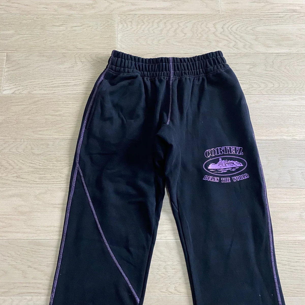 CORTEIZ Alcatraz Jogging Pants - Black/Purple