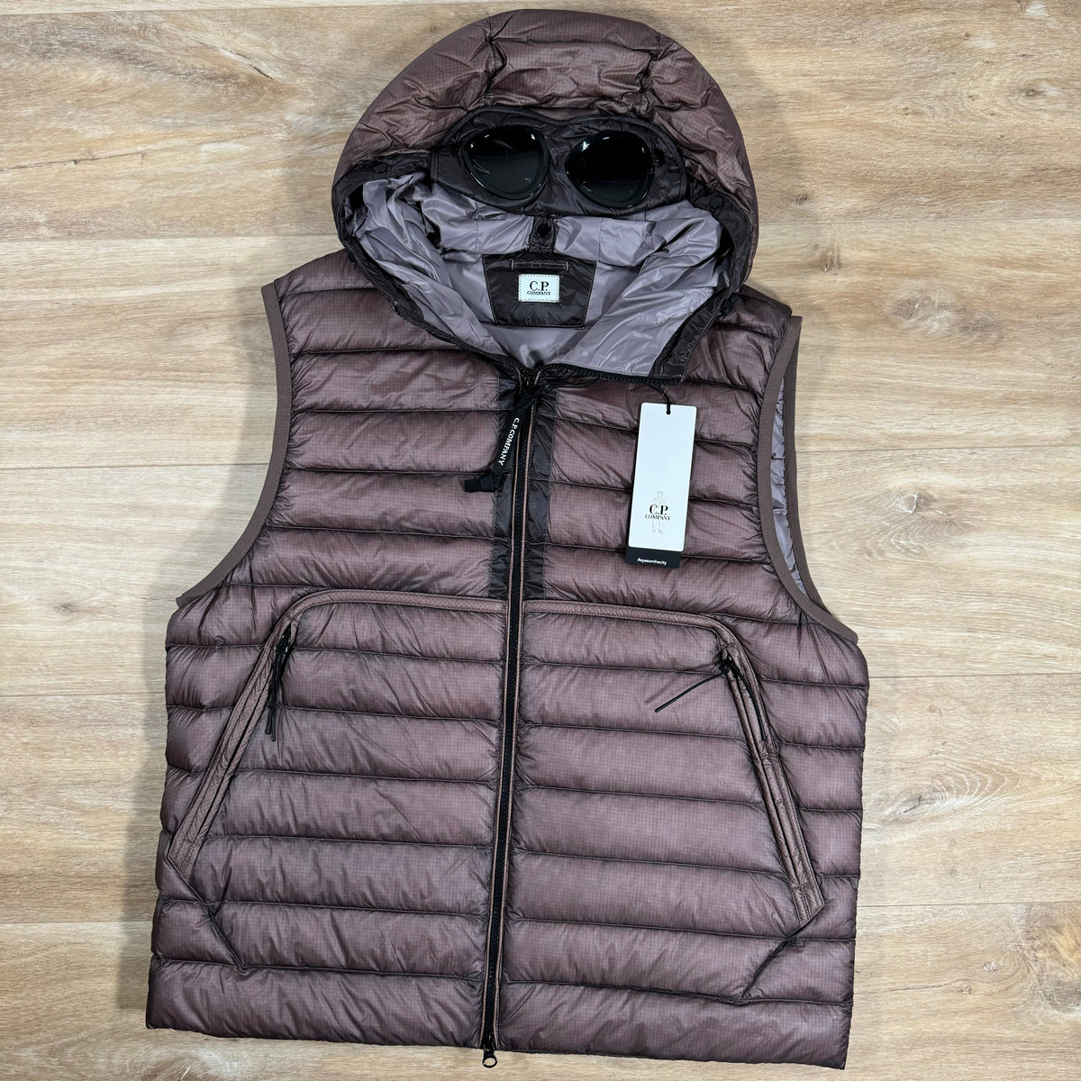CP Company DD Shell Goggle Down Vest in Purple Dove Castmark