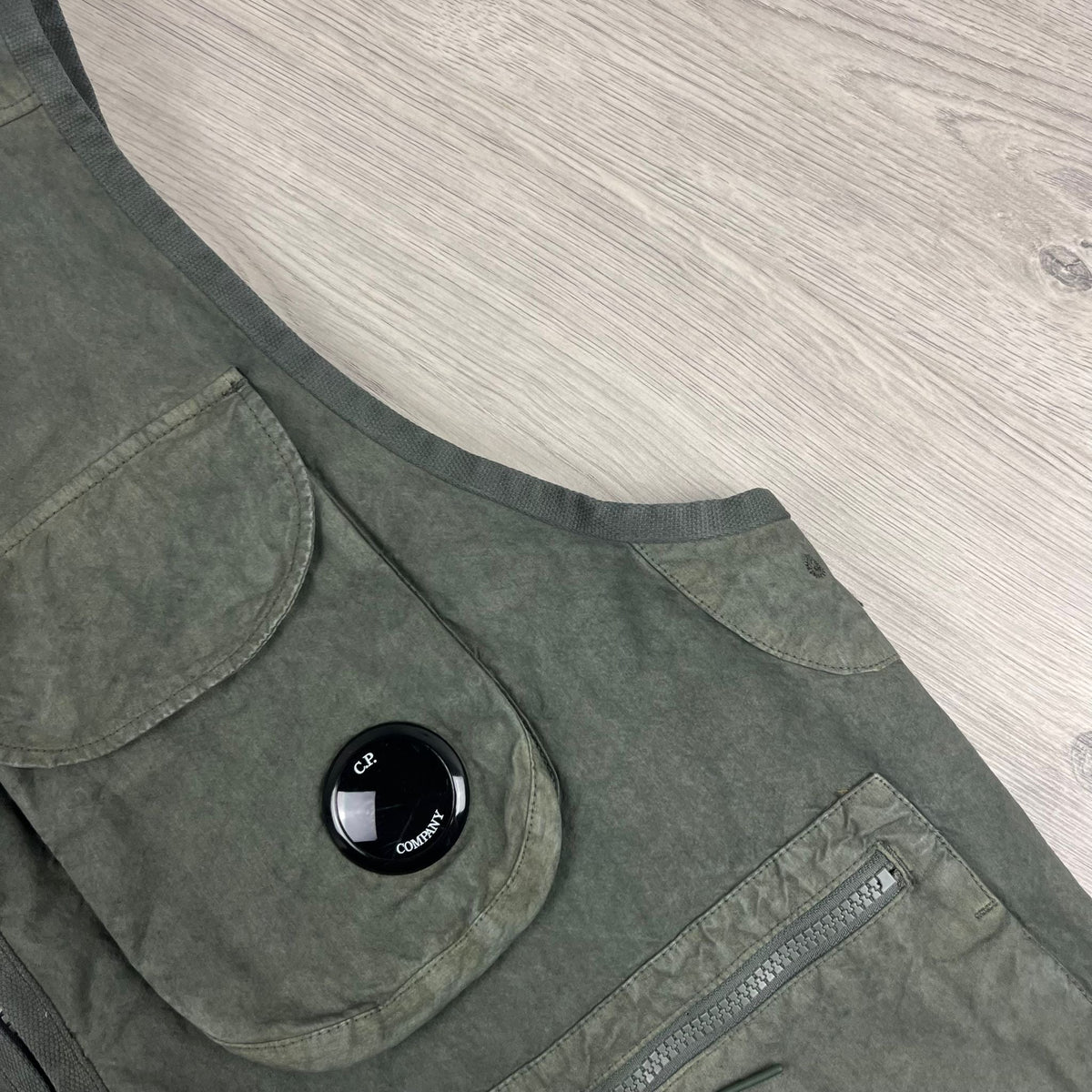 CP Company Ba-Tic Gilet - Thyme Green Castmark