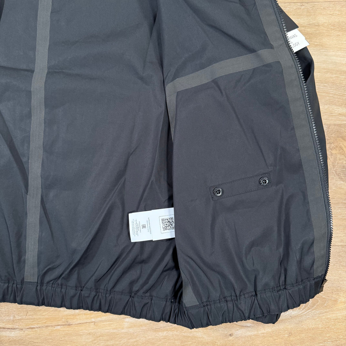 Stone Island Supima Canvas Jacket in Black Castmark