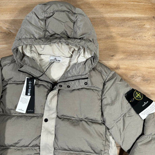 Stone Island Nylon Metal Down Jacket in Plaster Castmark