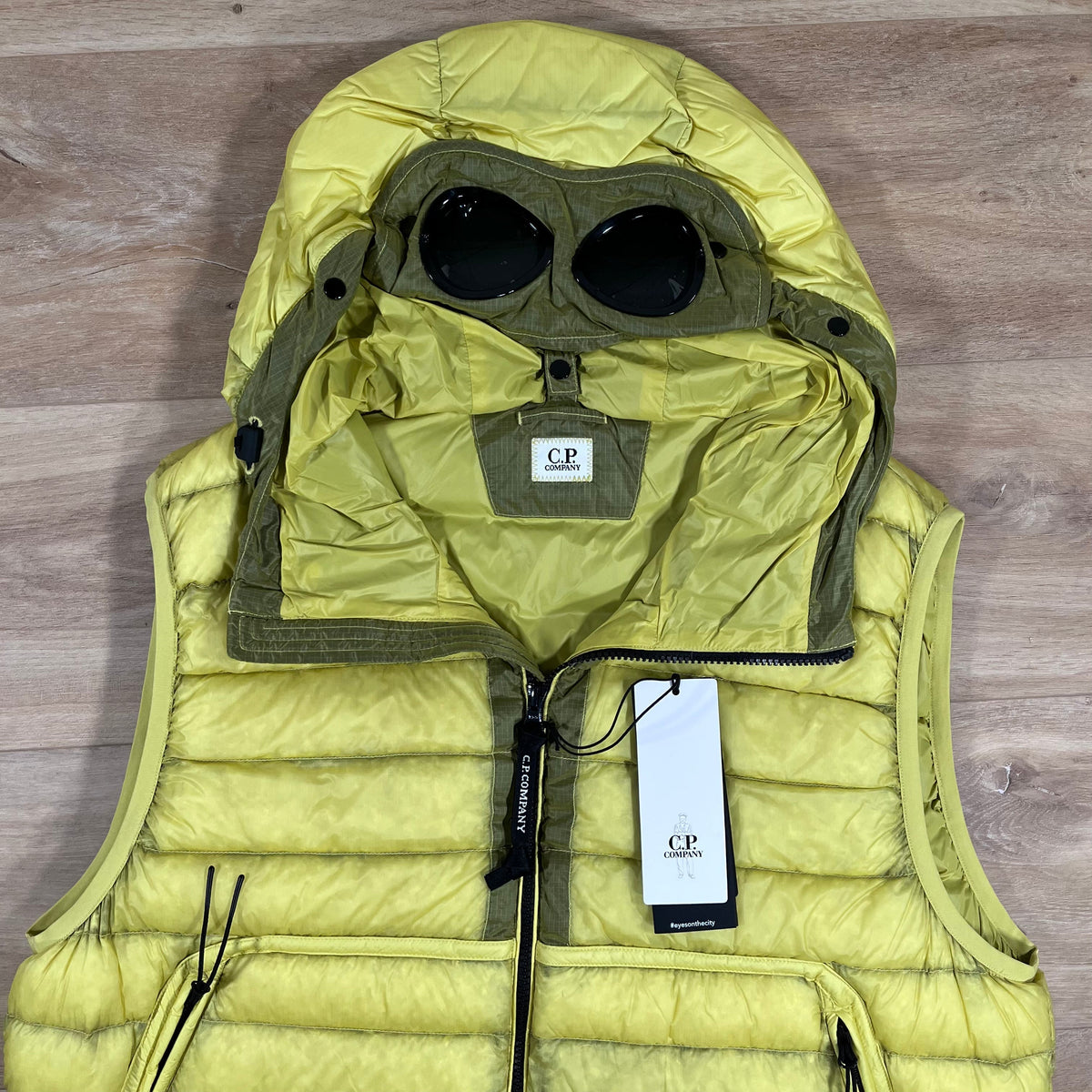 CP Company DD Shell Goggle Down Gilet in Green Sheen - Yellow Castmark