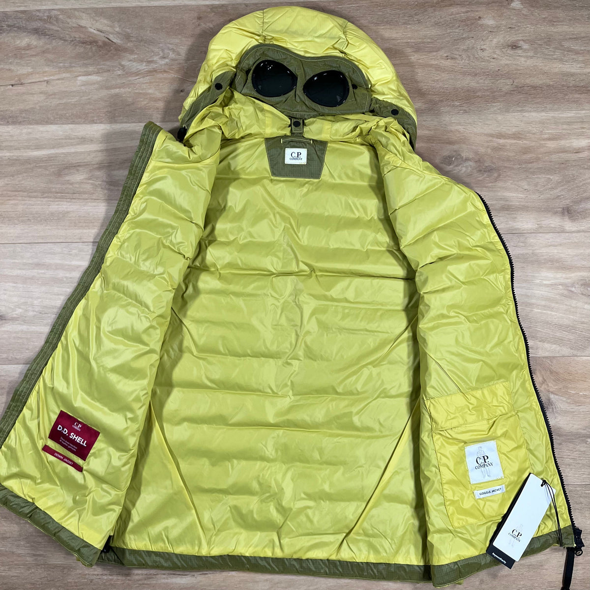 CP Company DD Shell Goggle Down Gilet in Green Sheen - Yellow Castmark