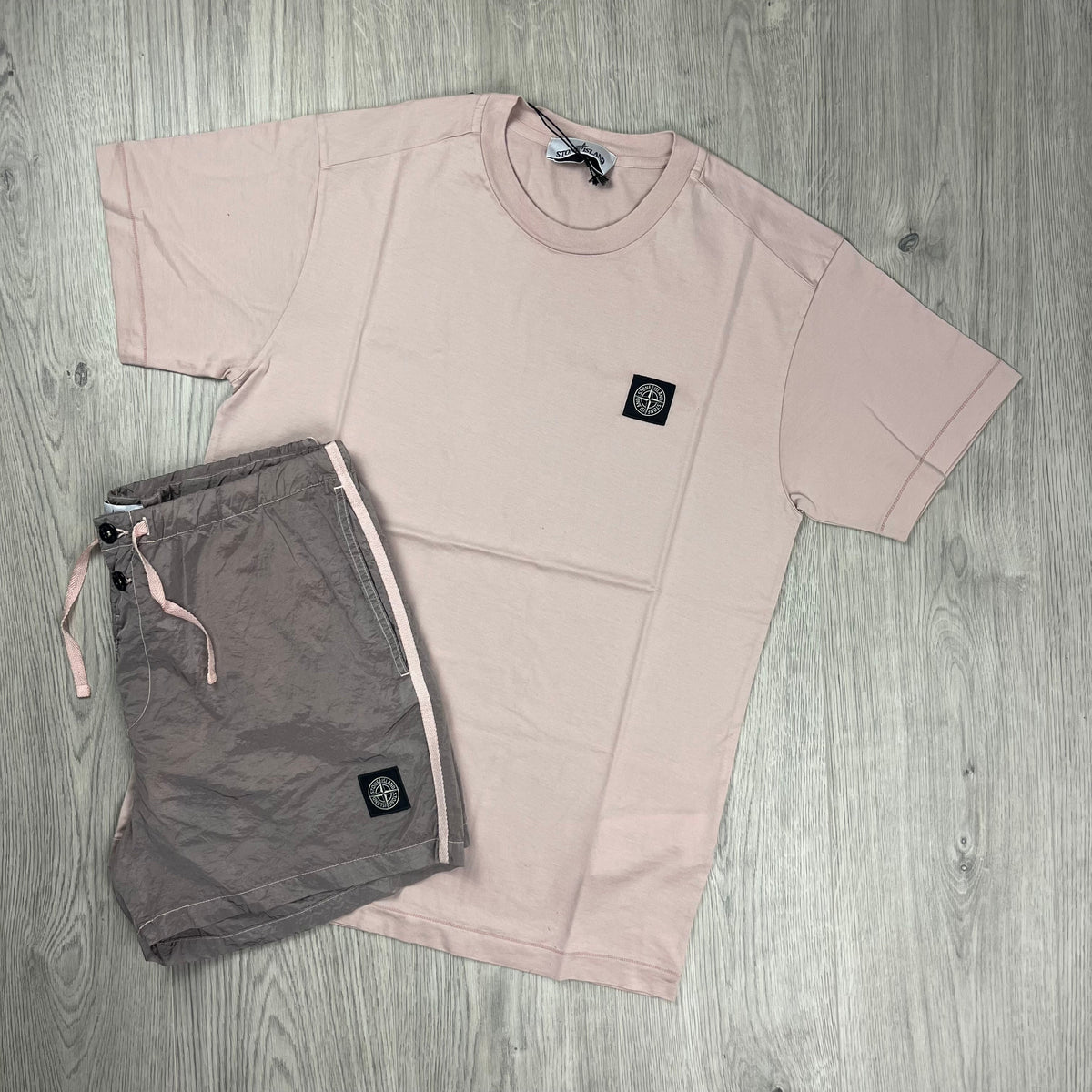 Stone Island Holiday Set - Rose Castmark
