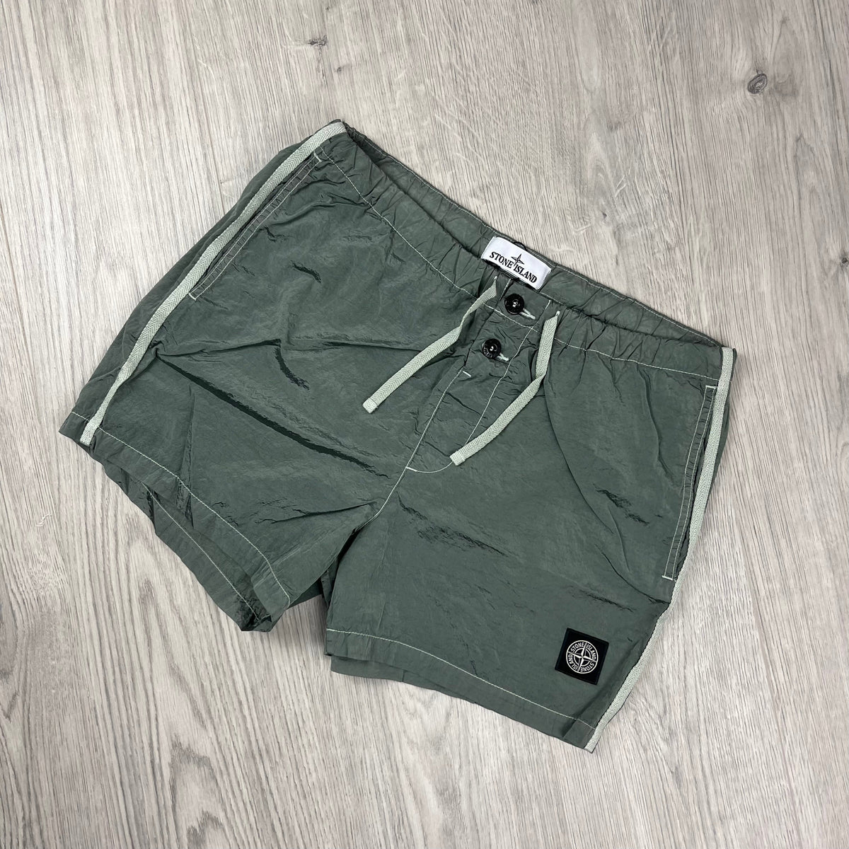 Stone Island Holiday Set - White/Sage Castmark