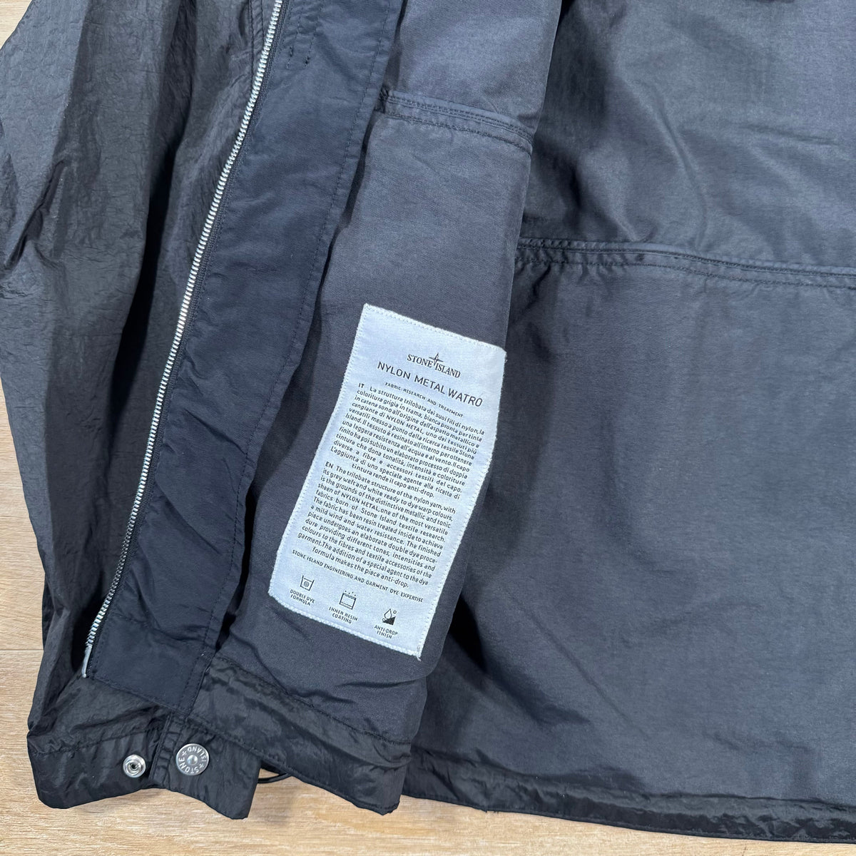 Stone Island Nylon Metal Watro-TC Convertible Jacket in Black Castmark