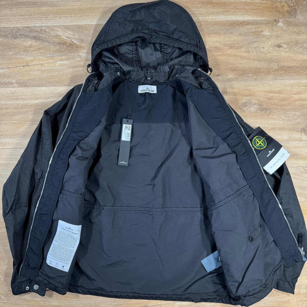 Stone Island Nylon Metal Watro-TC Convertible Jacket in Black Castmark
