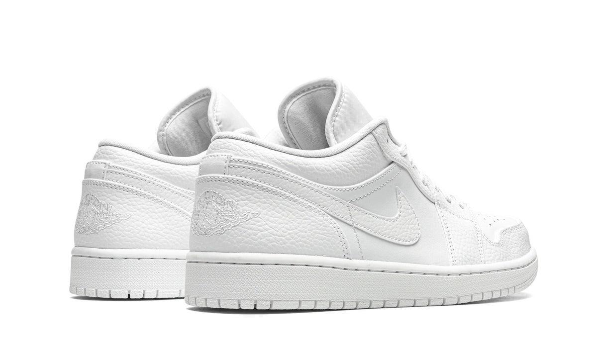 JORDAN 1 LOW TRIPLE WHITE