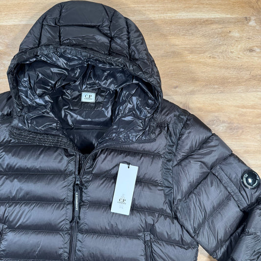 CP Company DD Shell Lens Down Jacket in Black Castmark