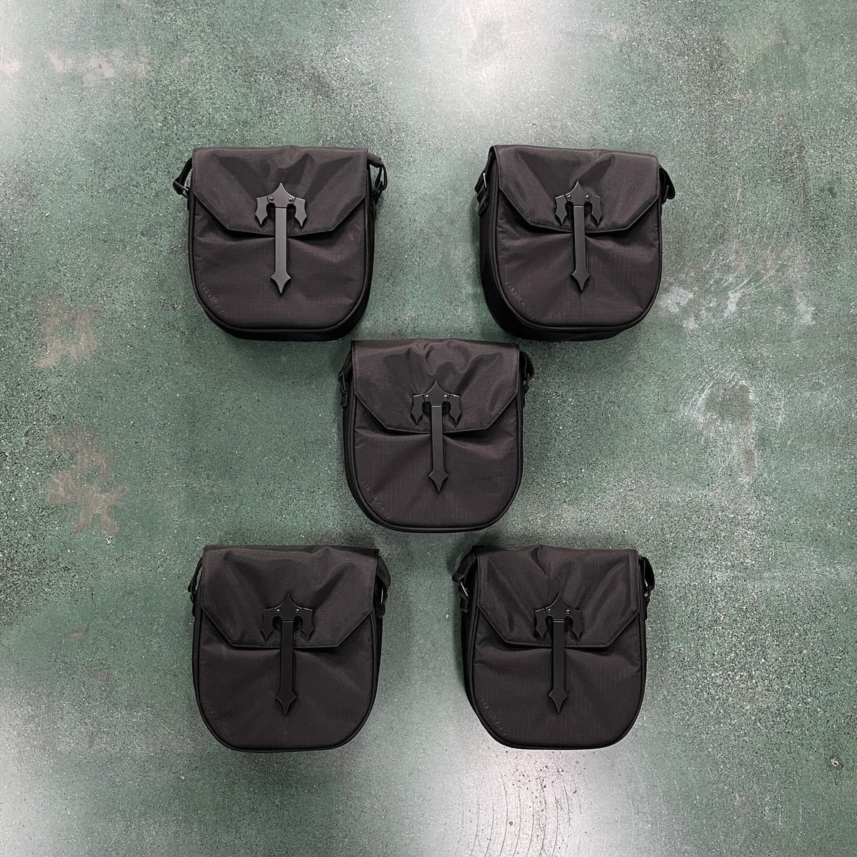 Trapstar Cobra T Bag - Black/Black