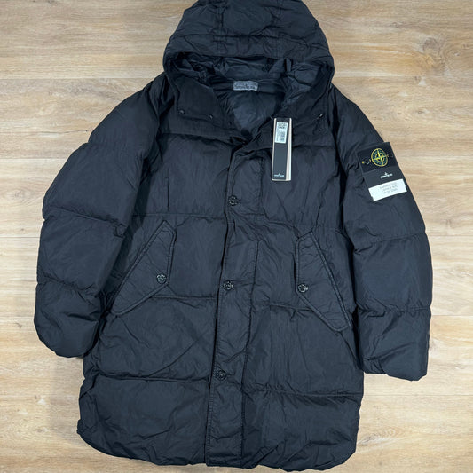 Stone Island Crinkle Reps R-NY Down Parka in Black Castmark