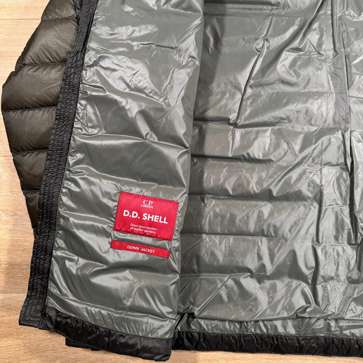CP Company DD Shell Goggle Down Jacket in Grape Leaf Castmark