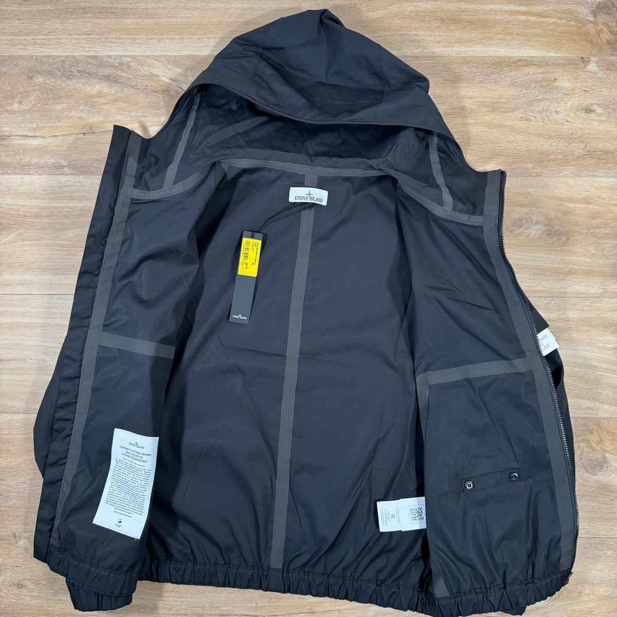 Stone Island Supima Canvas Jacket in Black Castmark
