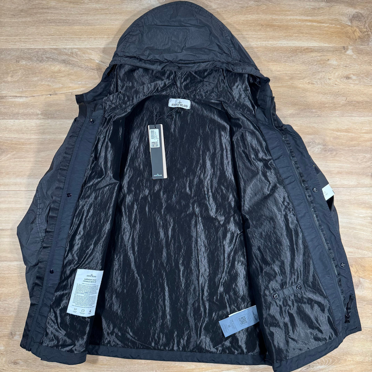 Stone Island Crinkle Reps R-NY Jacket in Black Castmark