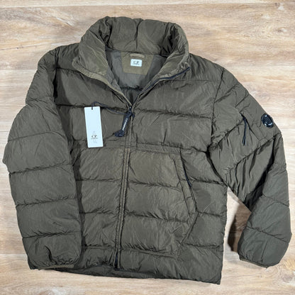 CP Company Chrome-R Down Lens Jacket in Ivy Green Castmark