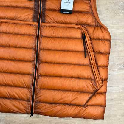 CP Company DD Shell Goggle Down Vest in Bombay Brown Castmark