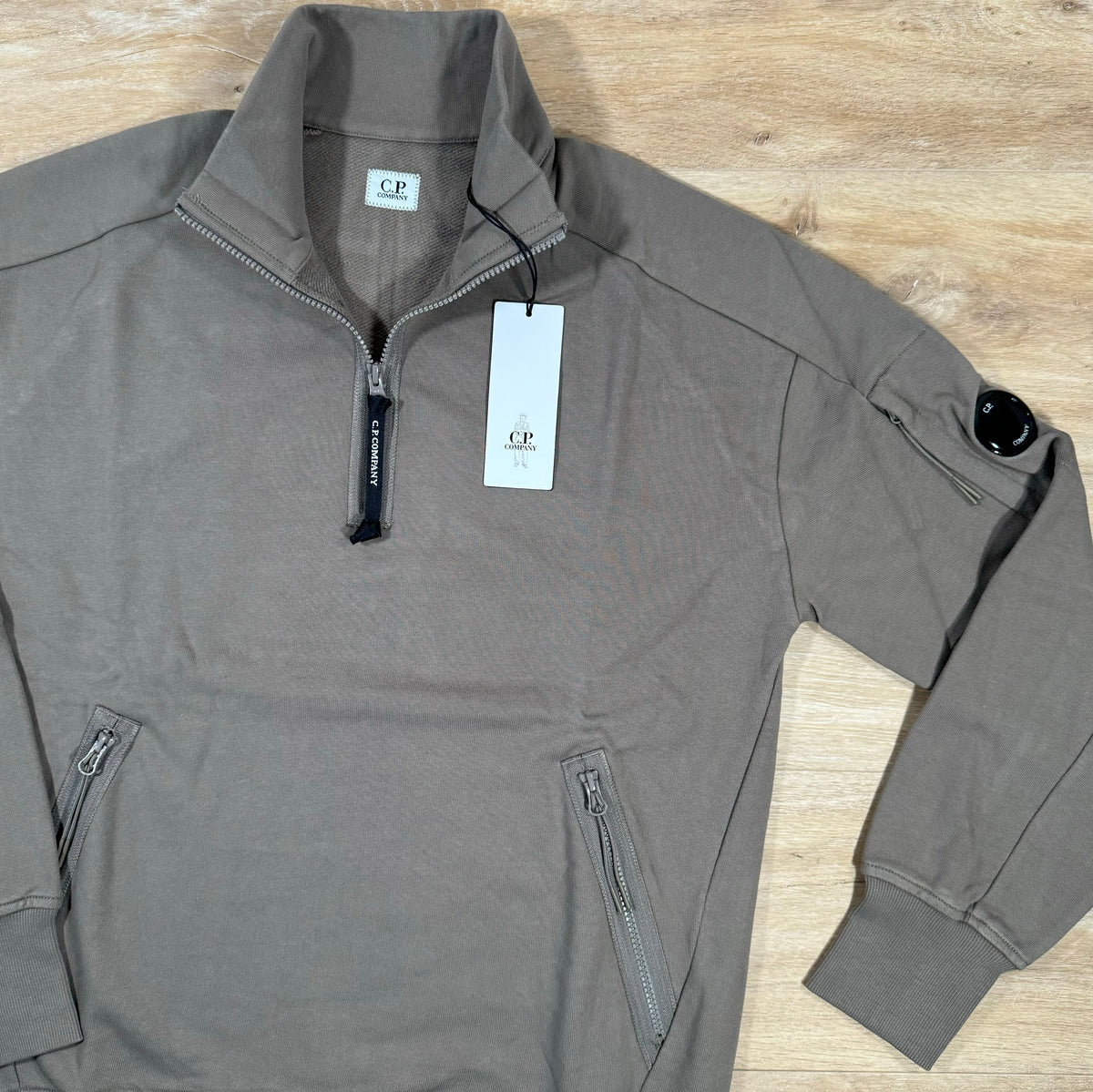 CP Company Diagonal Raised Half-Zipped Lens Sweatshirt in Walnut Castmark