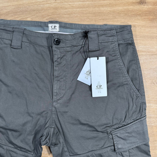 CP Company Stretch Sateen Lens Cargo Shorts in Smoked Pearl Castmark