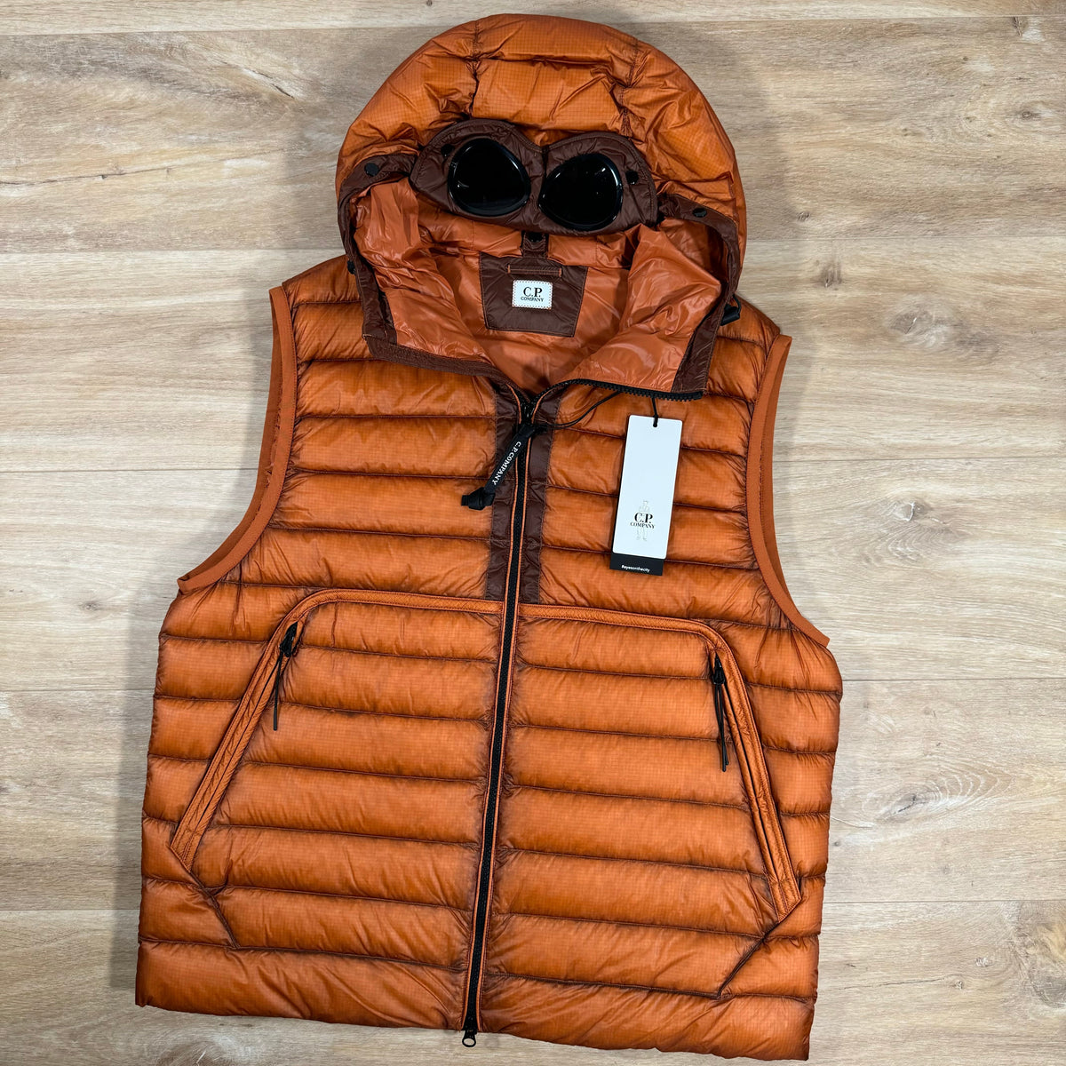 CP Company DD Shell Goggle Down Vest in Bombay Brown Castmark