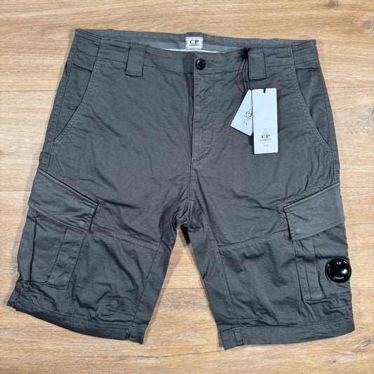 CP Company Stretch Sateen Lens Cargo Shorts in Smoked Pearl Castmark