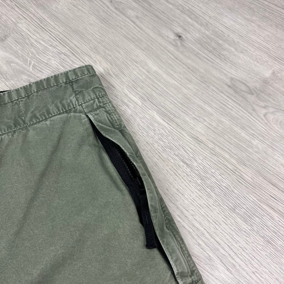 Stone Island Cargo Shorts - Musk Green Castmark