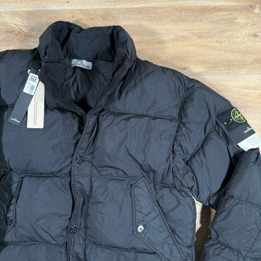 Stone Island Crinkle Reps-NY Down Jacket in Black Castmark