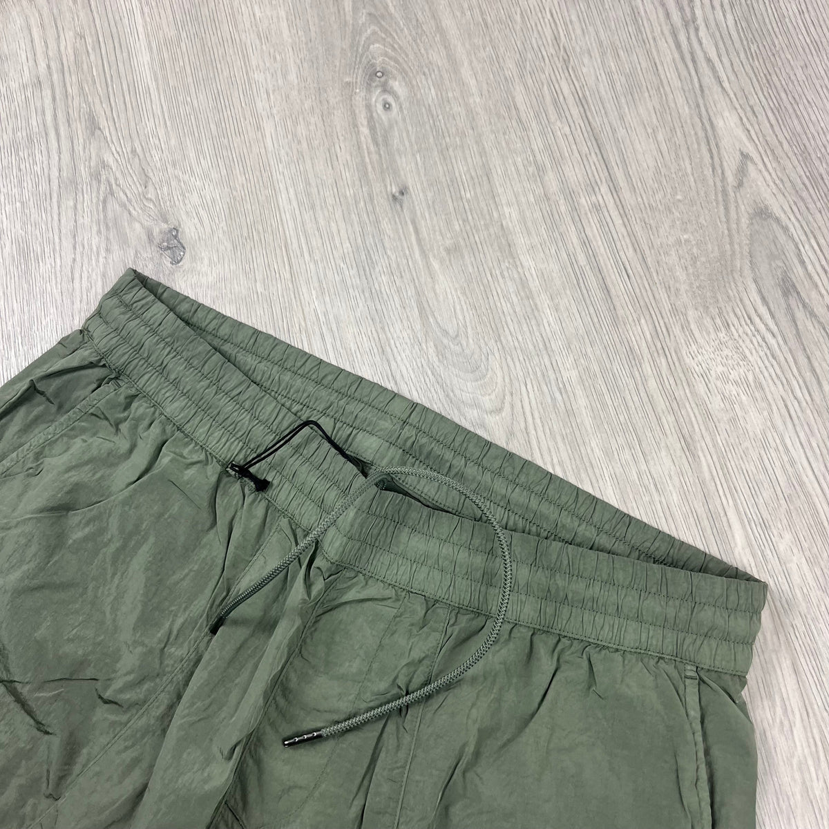CP Company Chrome Cargo Trousers - Agave Green Castmark