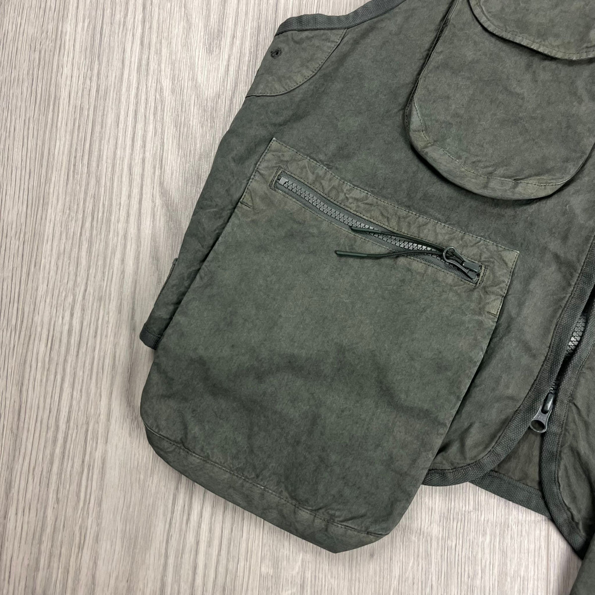CP Company Ba-Tic Gilet - Thyme Green Castmark