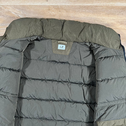 CP Company Chrome-R Down Lens Jacket in Ivy Green Castmark