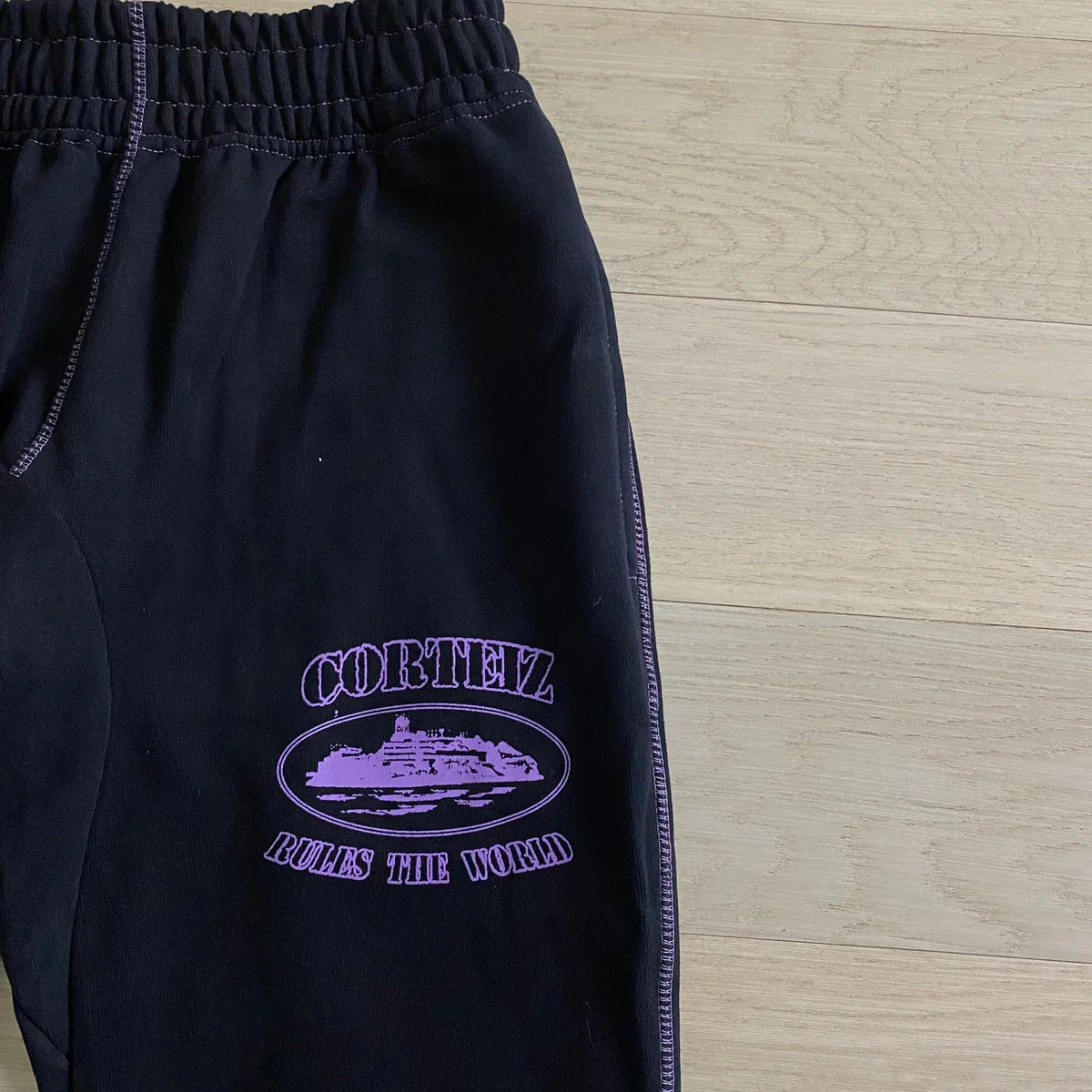CORTEIZ Alcatraz Jogging Pants - Black/Purple