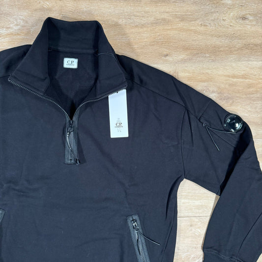 CP Company Diagonal Raised Half-Zipped Lens Sweatshirt in Black Castmark