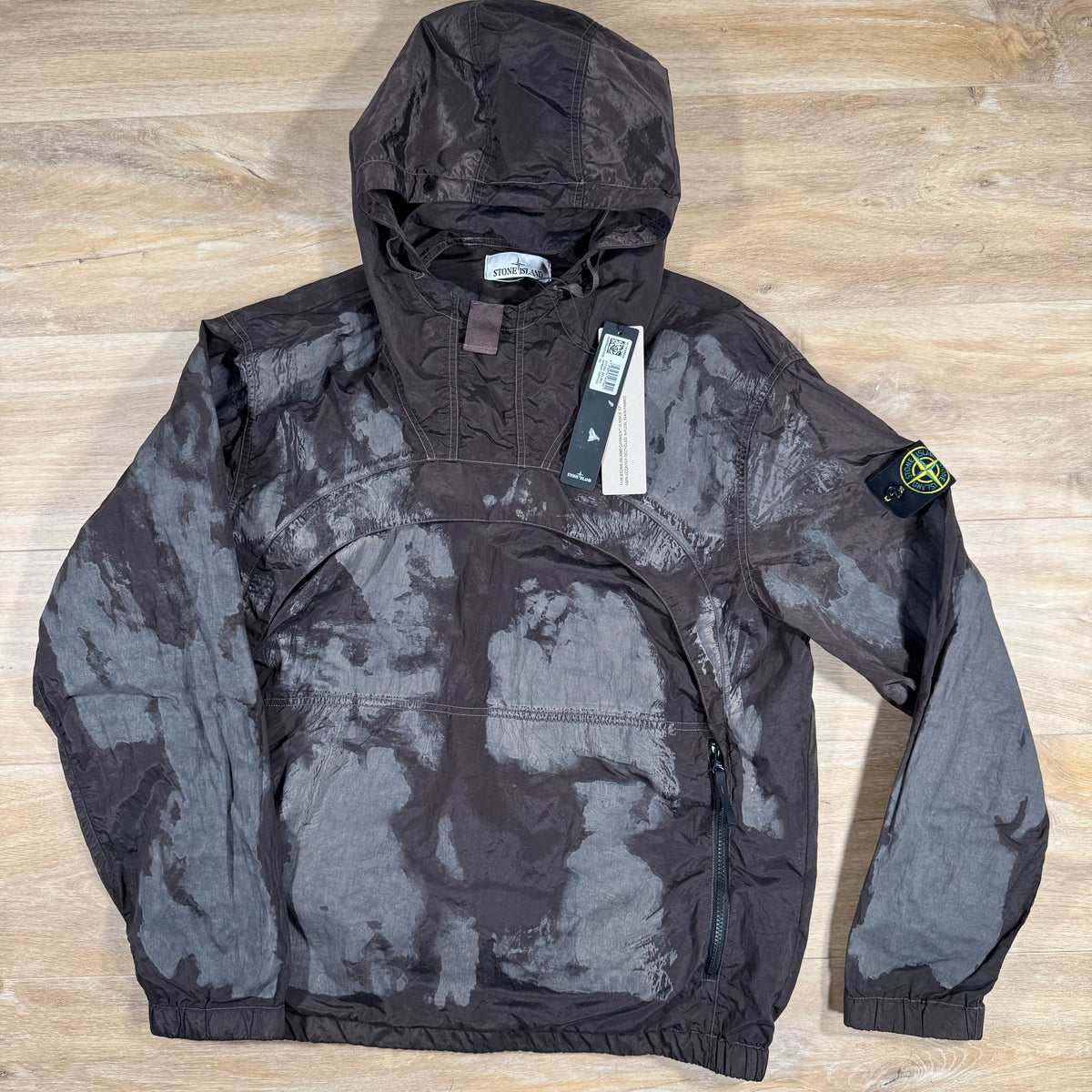 Stone Island Hand Painted Camo Nylon Metal Smock Jacket in Military Green Castmark