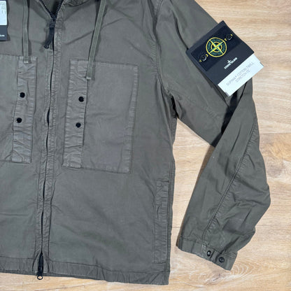 Stone Island Supima Cotton Twill Stretch-TC Jacket in Military Green Castmark