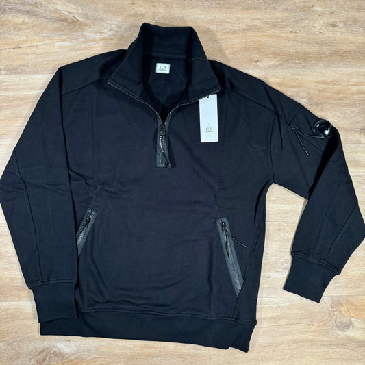 CP Company Diagonal Raised Half-Zipped Lens Sweatshirt in Black Castmark