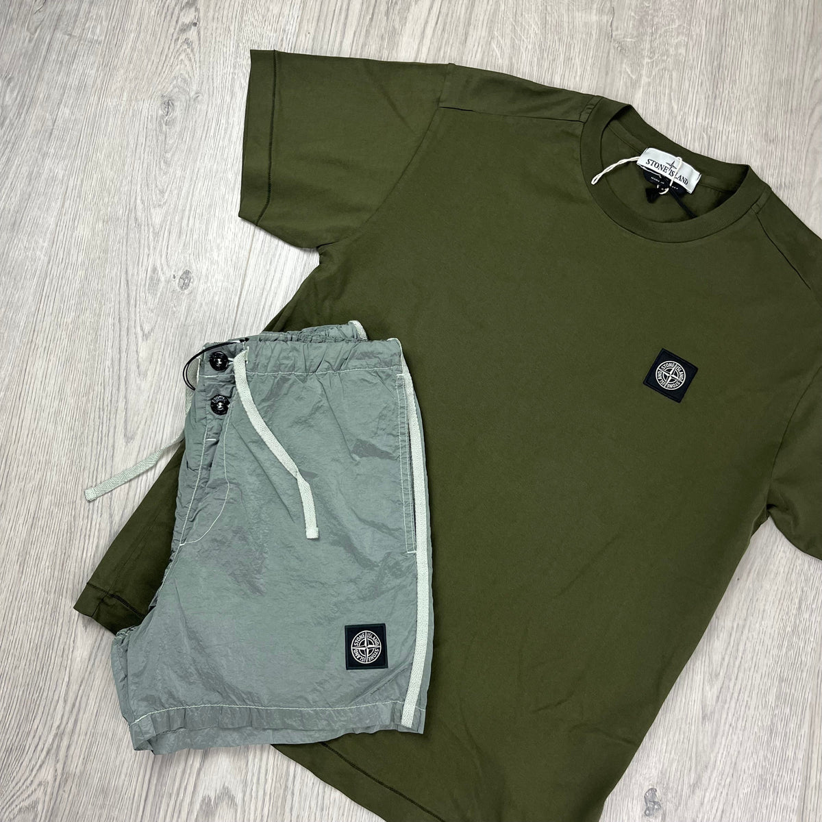 Stone Island Holiday Set - Olive/Sage Castmark