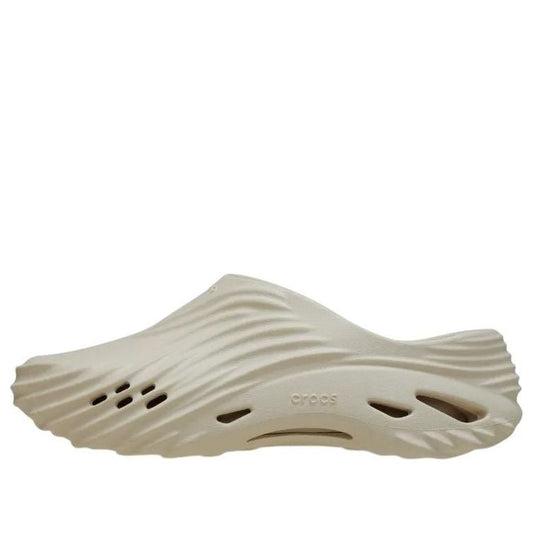 Crocs Echo Wave Clogs 'Almond Tint' 210521-0LL