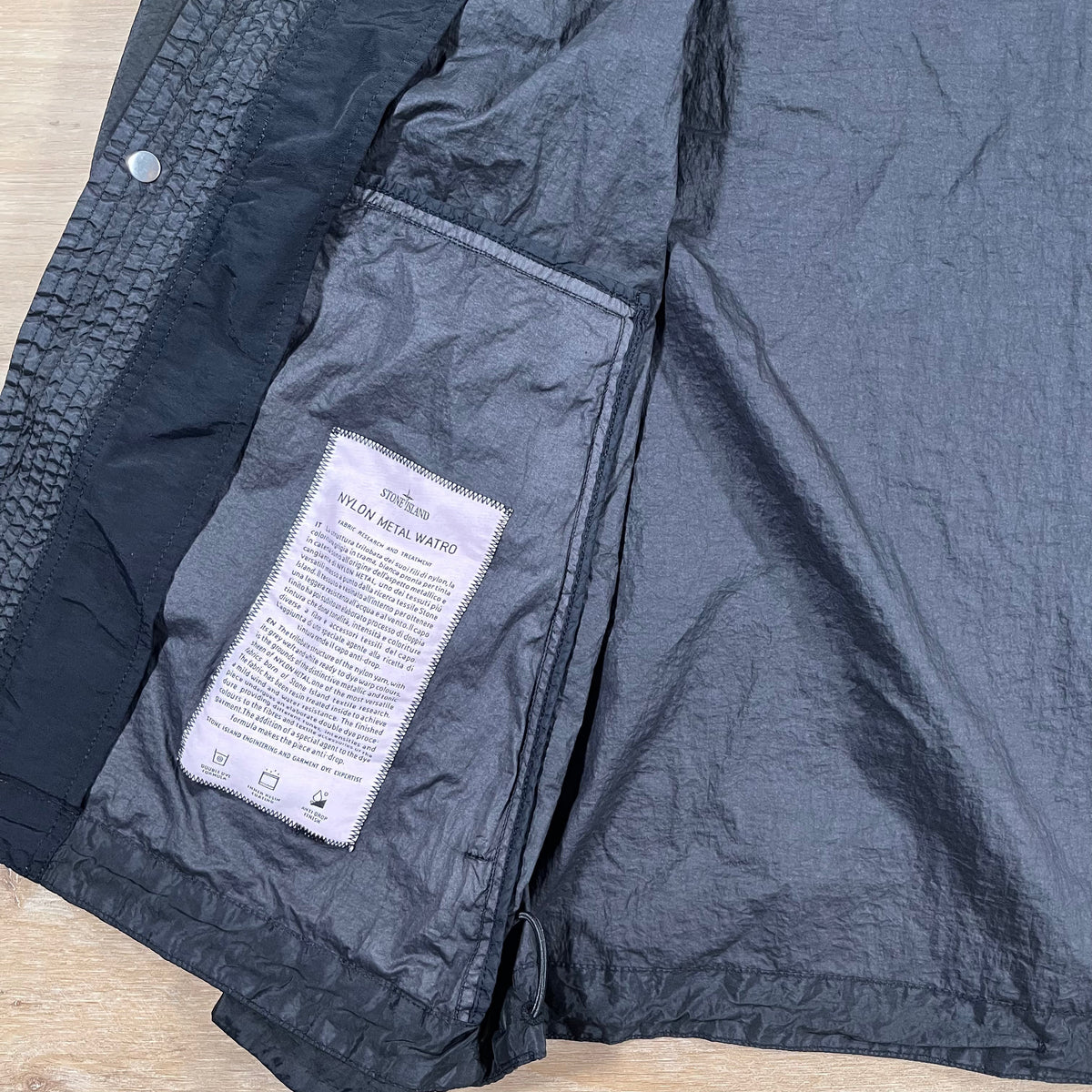 Stone Island Nylon Metal Watro TC Jacket in Black Castmark