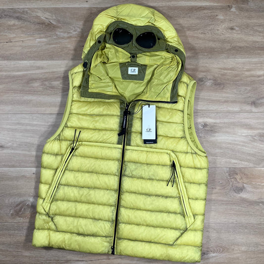 CP Company DD Shell Goggle Down Gilet in Green Sheen - Yellow Castmark