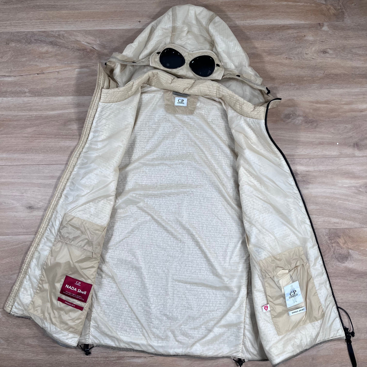 CP Company Nada Shell Goggle Padded Gilet in Pistachio Shell Castmark