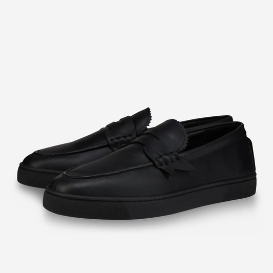 Christian Louboutin The Harold I Flat Calf Boat Shoe