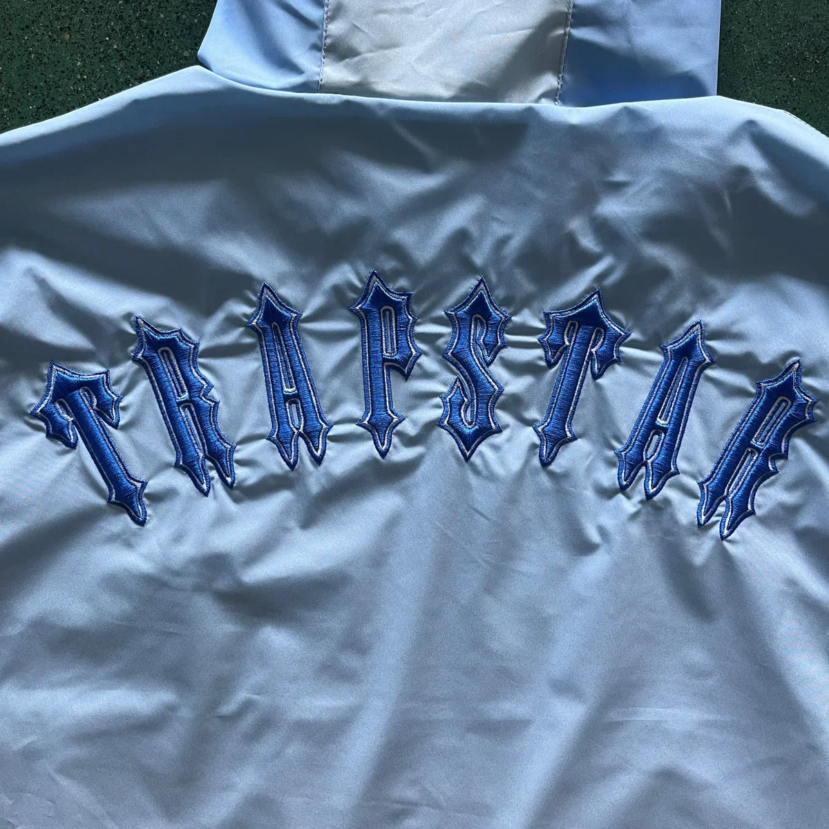 Trapstar Irongate T Windbreaker - Blue Gradient