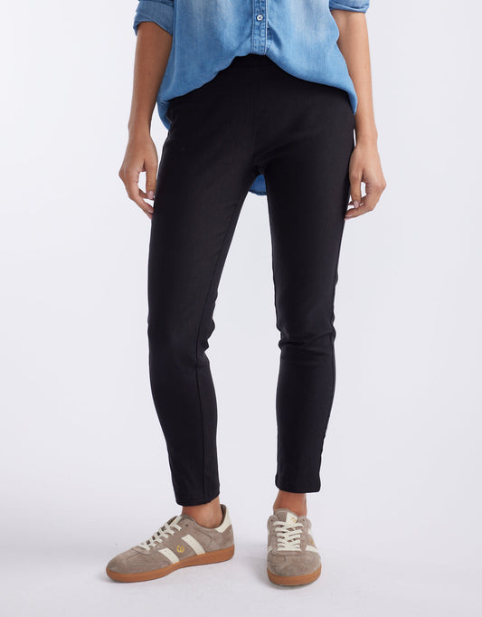 The 24/7 Bengaline Crop Pant - Black