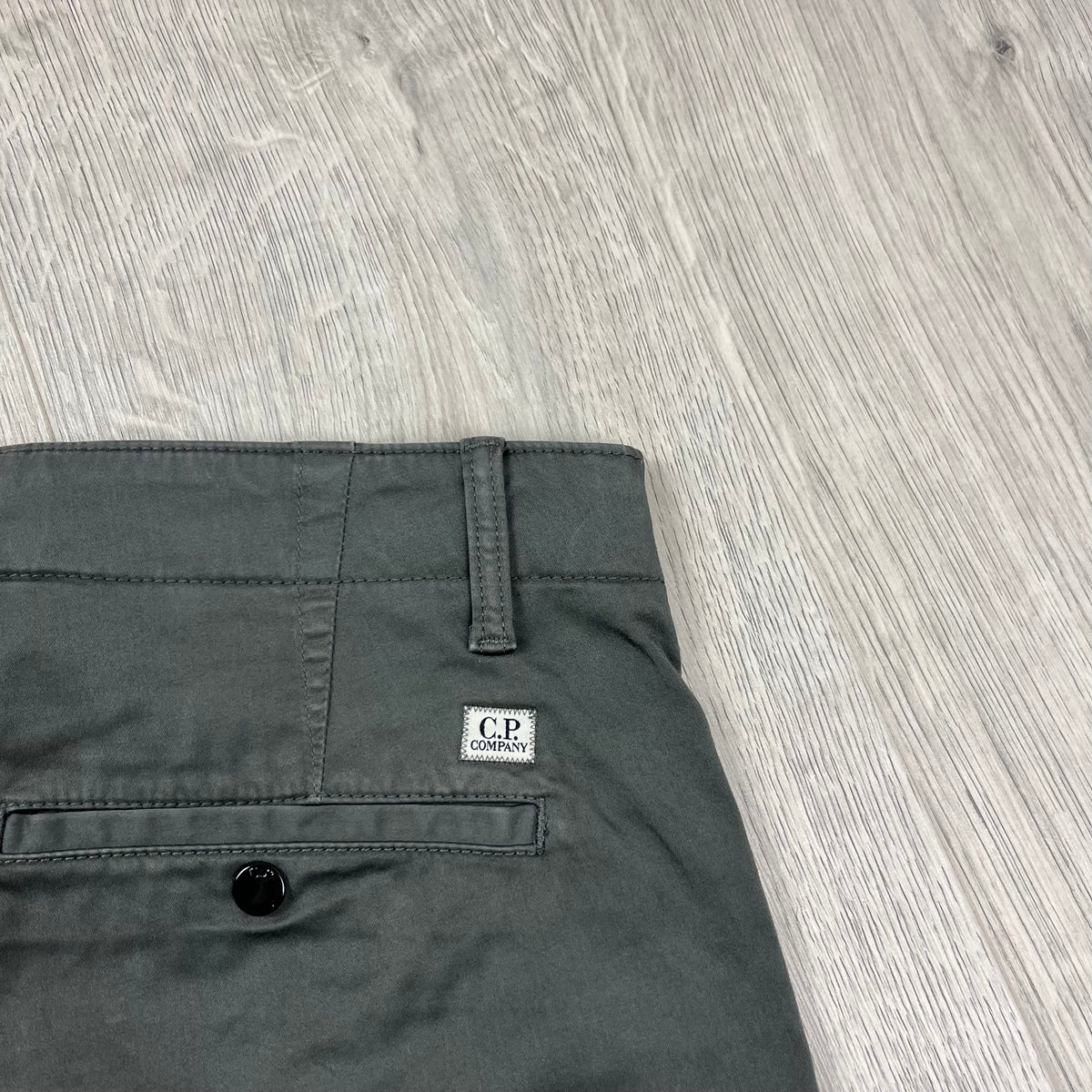 CP Company Cargo Shorts - Smoked Pearl Castmark